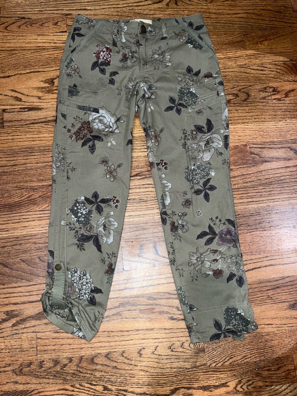 Democracy Flex- Ellen’s Floral Print Utility Pants - Olive Green size 2